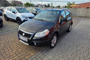 16V-107kM bogata wersja - napęd 4x4 - bardzo zadbany !